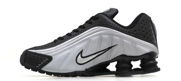 Nike Shox R4 - Image 11